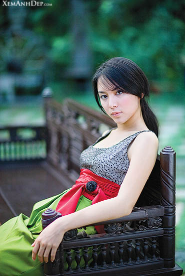 Sexy photos of Duong Truong Thien Ly