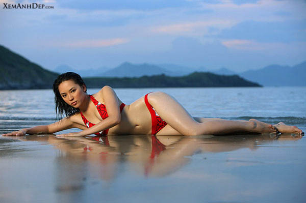Sexy photos of Duong Truong Thien Ly